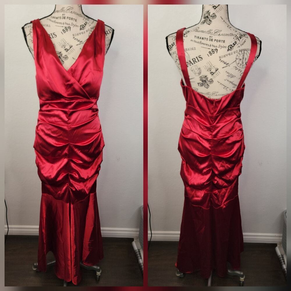 XScape Size 12 Rose Pink Formal Gown Ruched Mermaid V-Neck Regencycore Fairy